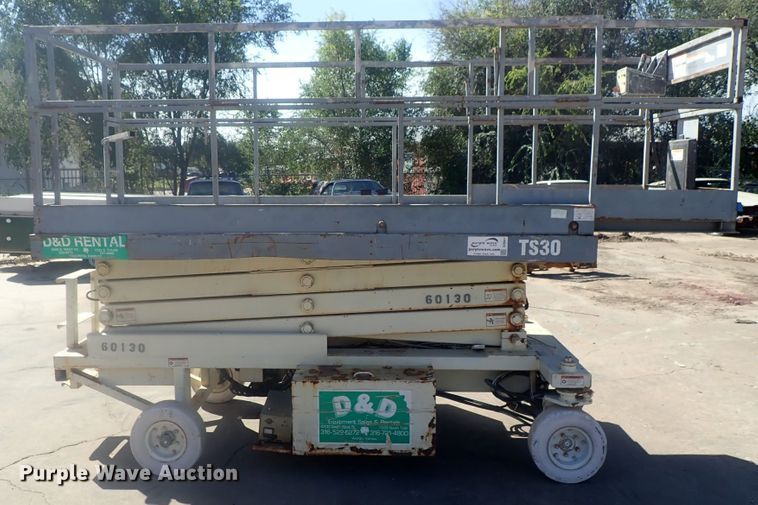 image for item DE0841 Terex TS30  scissor lift