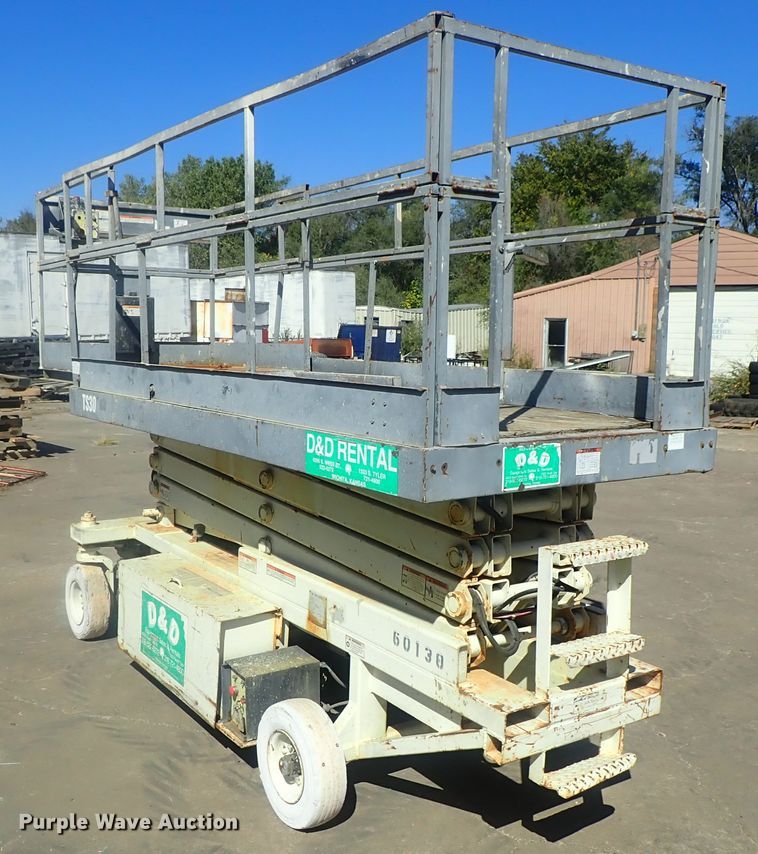 Terex TS30 scissor lift in Wichita, KS Item DE0841 sold Purple Wave