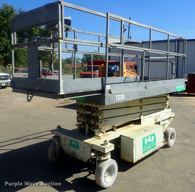 image for item DE0841 Terex TS30  scissor lift