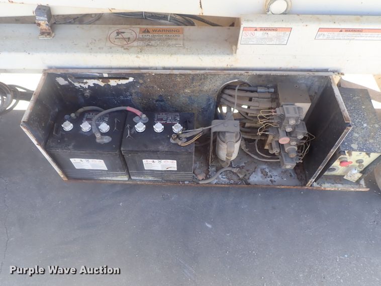 image for item DE0841 Terex TS30  scissor lift