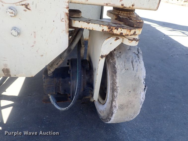 image for item DE0841 Terex TS30  scissor lift