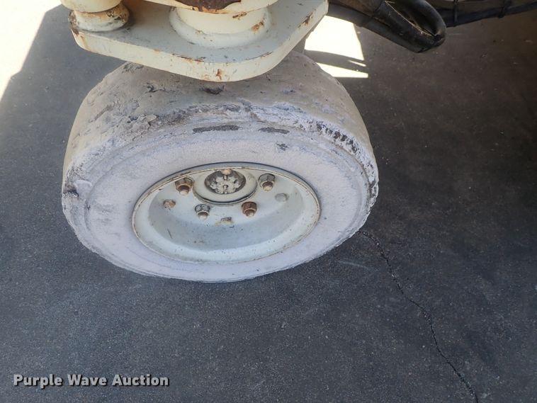 image for item DE0841 Terex TS30  scissor lift