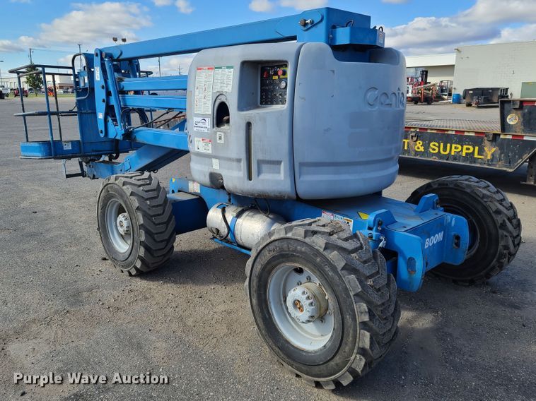 image for item DE2458 2000 Genie Z-45/25  boom lift