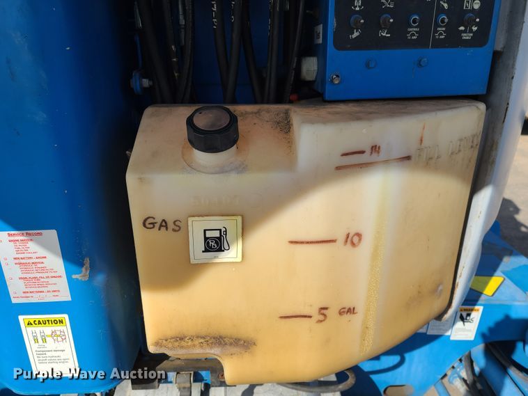 image for item DE2458 2000 Genie Z-45/25  boom lift