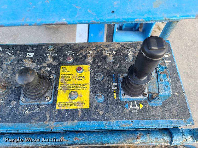 image for item DE2458 2000 Genie Z-45/25  boom lift