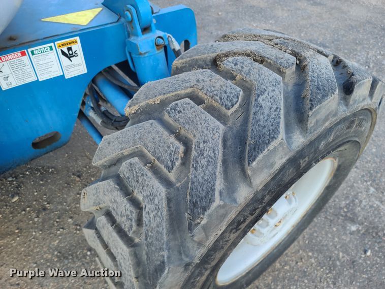 image for item DE2458 2000 Genie Z-45/25  boom lift