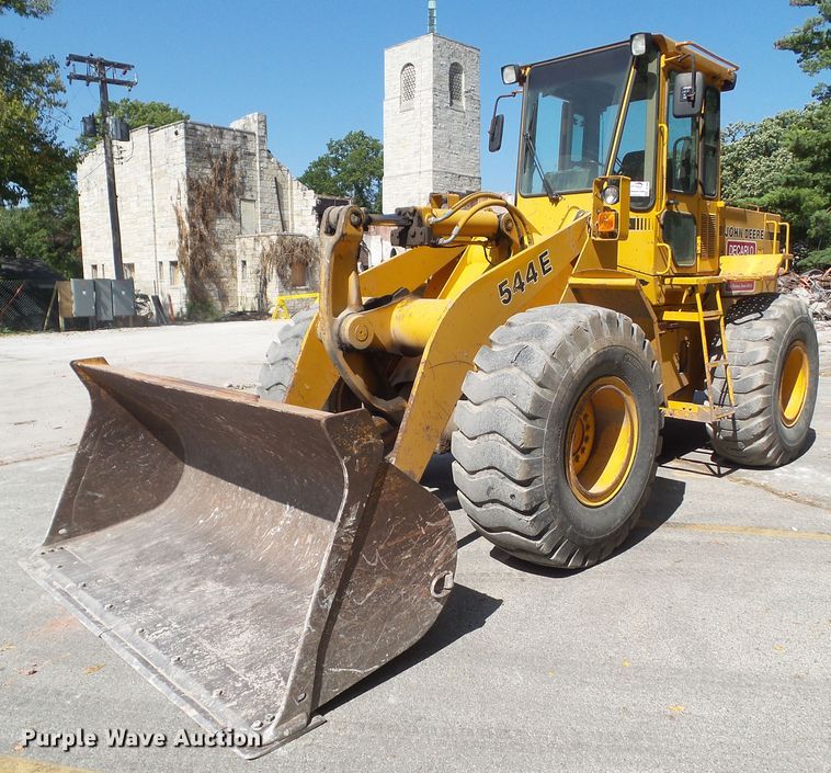 image for item DF0886 1991 John Deere 544E  wheel loader