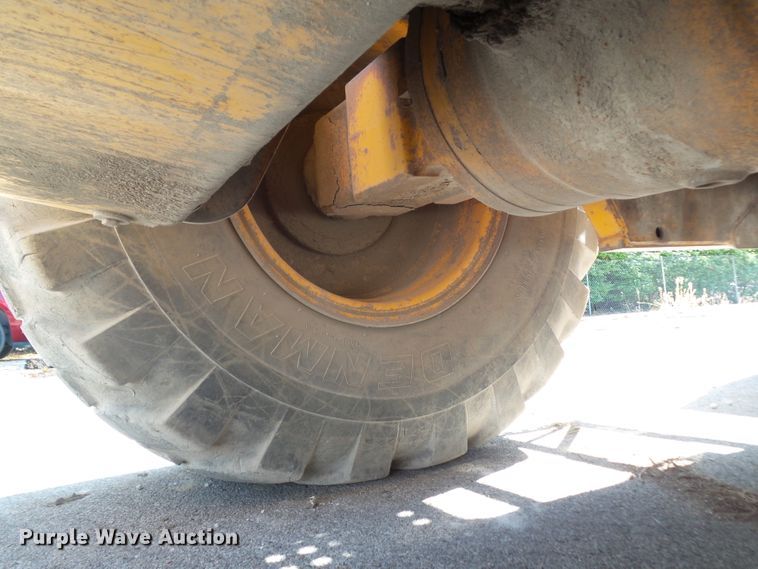 image for item DF0886 1991 John Deere 544E  wheel loader