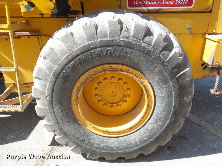 image for item DF0886 1991 John Deere 544E  wheel loader