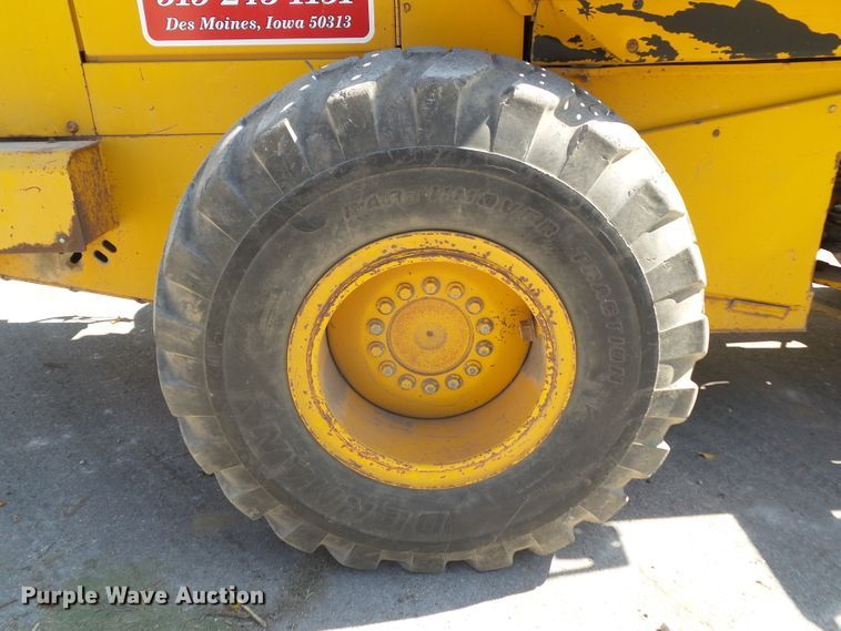image for item DF0886 1991 John Deere 544E  wheel loader