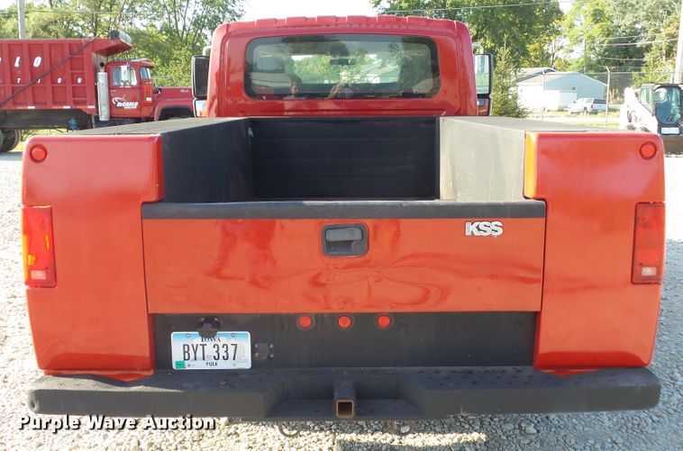 image for item DF0887 2013 International TerraStar  utility truck