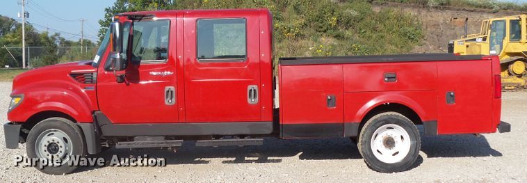 image for item DF0887 2013 International TerraStar  utility truck