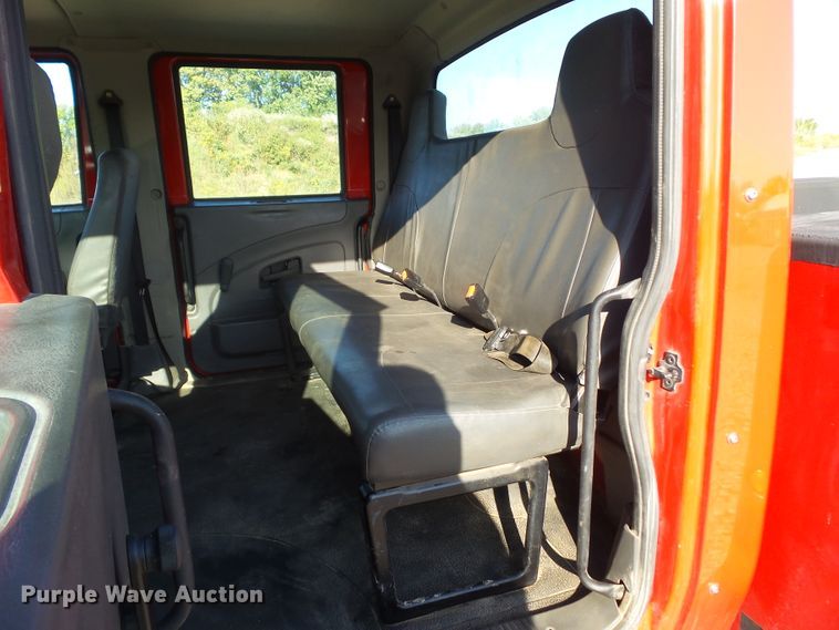 image for item DF0887 2013 International TerraStar  utility truck