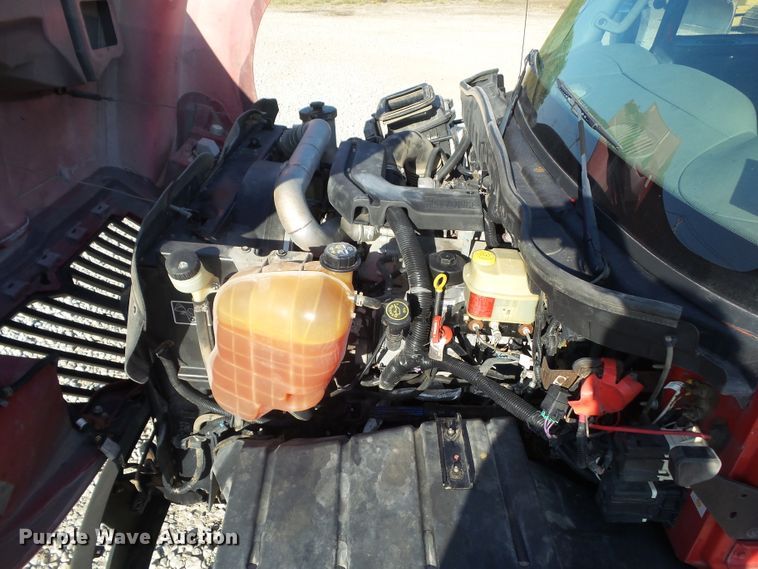 image for item DF0887 2013 International TerraStar  utility truck