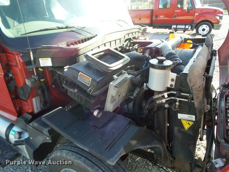 image for item DF0887 2013 International TerraStar  utility truck