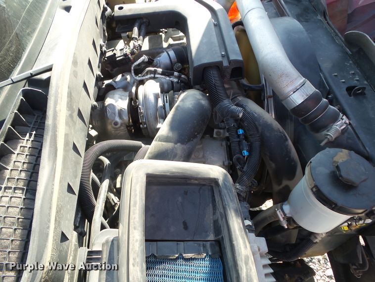 image for item DF0887 2013 International TerraStar  utility truck