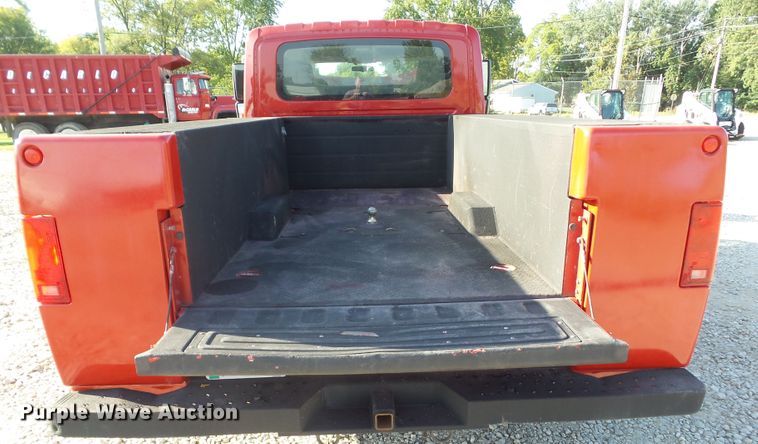 image for item DF0887 2013 International TerraStar  utility truck