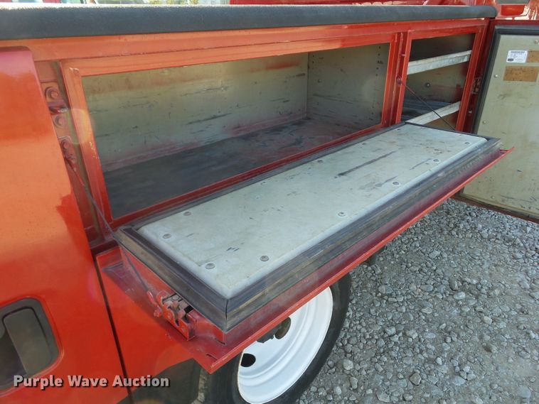 image for item DF0887 2013 International TerraStar  utility truck