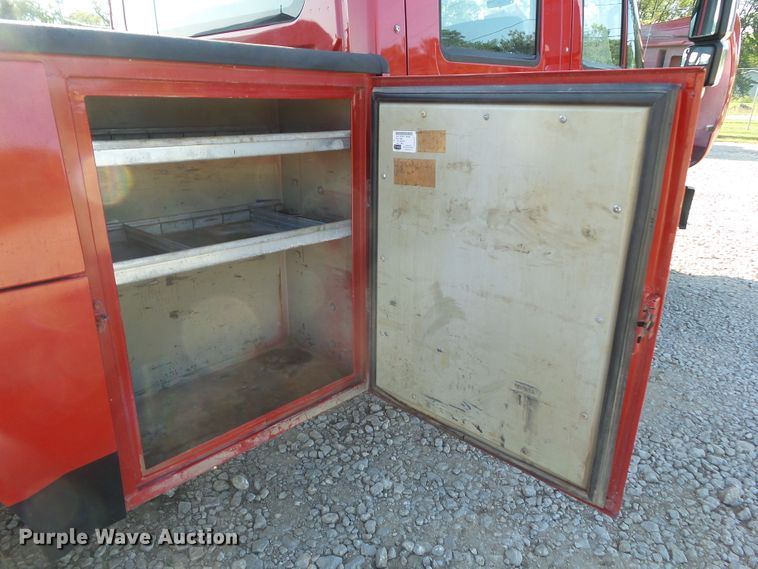 image for item DF0887 2013 International TerraStar  utility truck