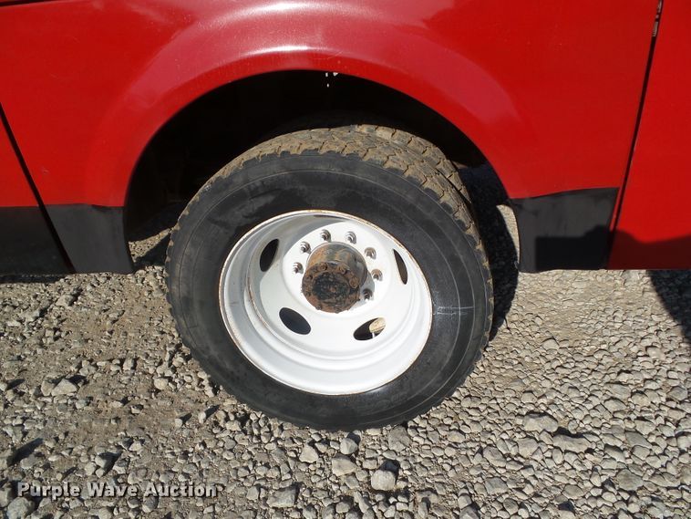 image for item DF0887 2013 International TerraStar  utility truck