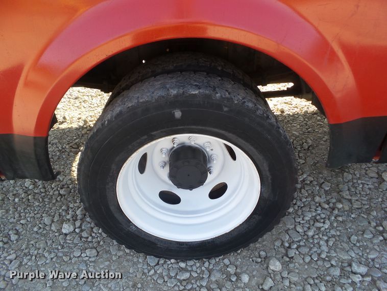 image for item DF0887 2013 International TerraStar  utility truck