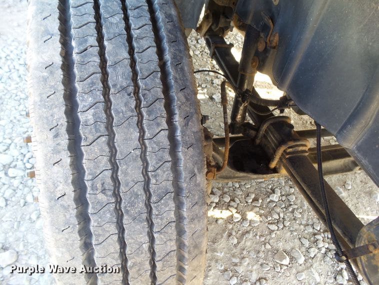 image for item DF0887 2013 International TerraStar  utility truck