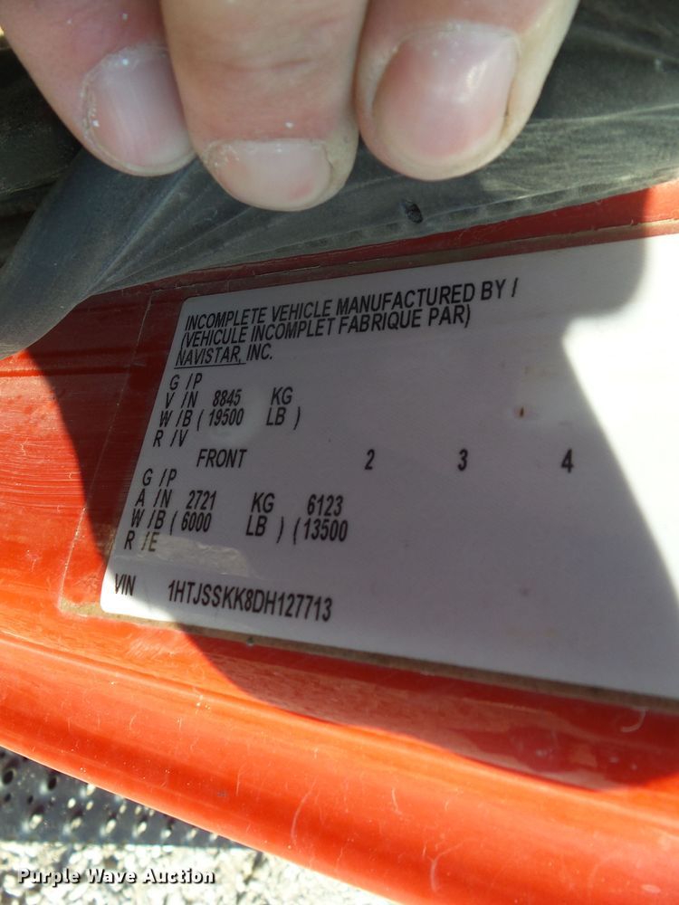 image for item DF0887 2013 International TerraStar  utility truck