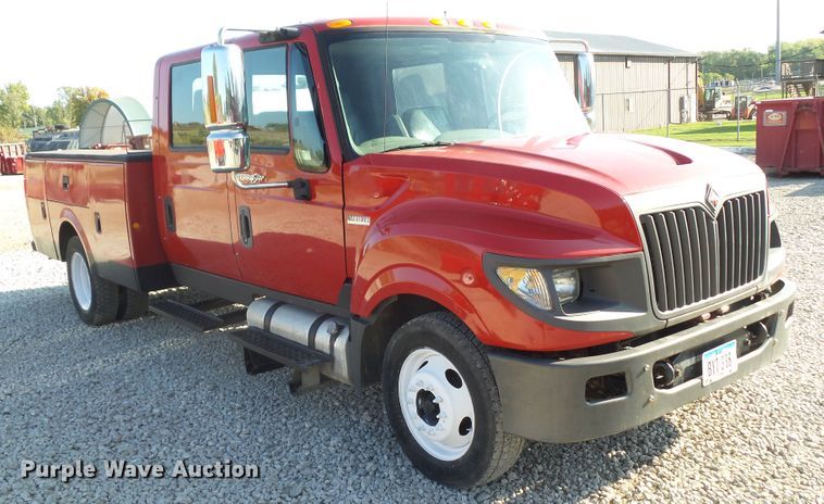 image for item DF0888 2013 International TerraStar  utility truck
