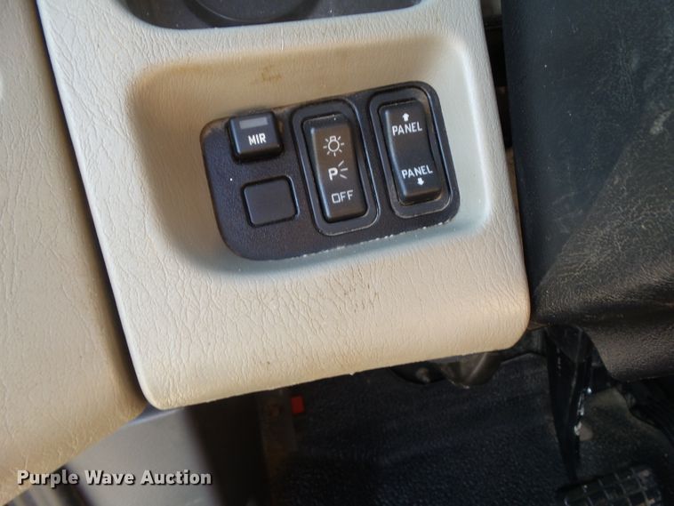 image for item DF0888 2013 International TerraStar  utility truck