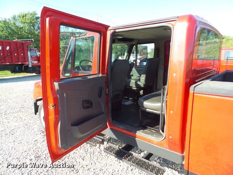 image for item DF0888 2013 International TerraStar  utility truck