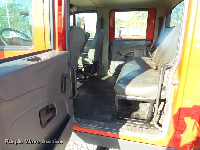 image for item DF0888 2013 International TerraStar  utility truck