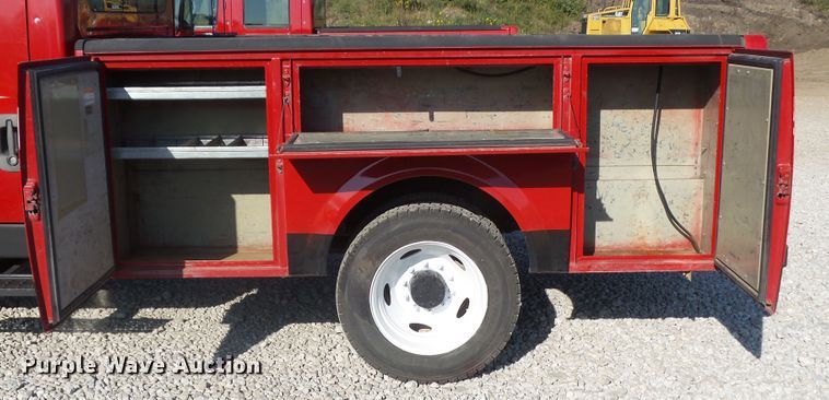 image for item DF0888 2013 International TerraStar  utility truck