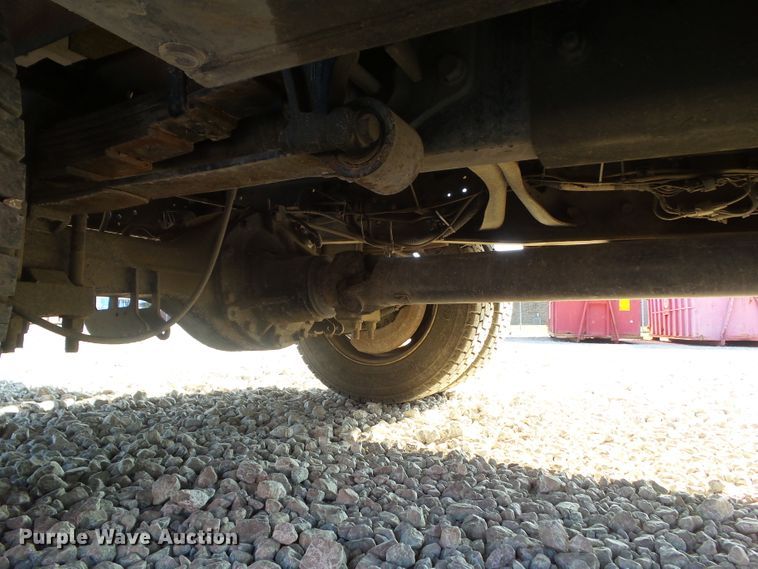 image for item DF0888 2013 International TerraStar  utility truck