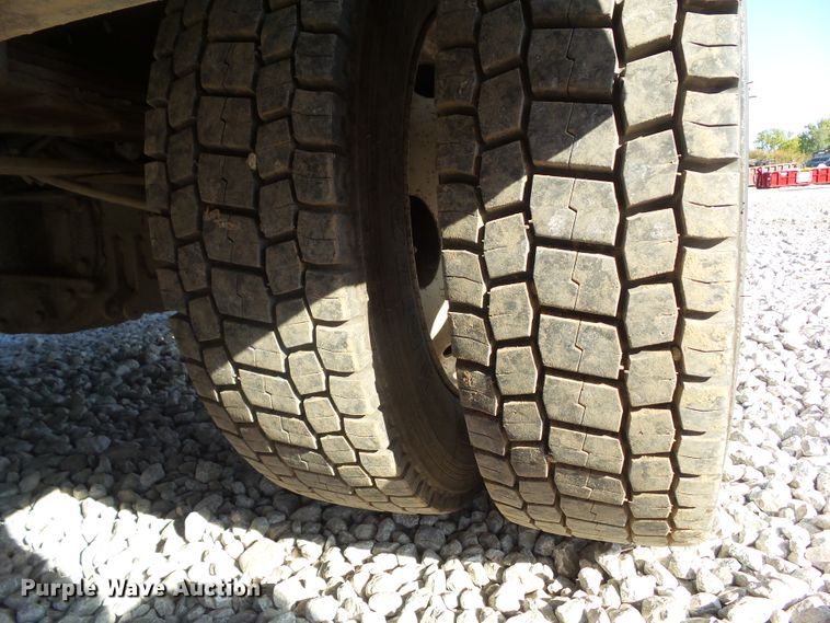 image for item DF0888 2013 International TerraStar  utility truck