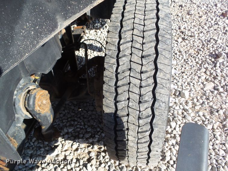 image for item DF0888 2013 International TerraStar  utility truck