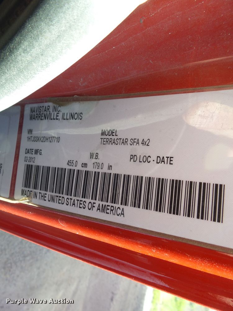 image for item DF0888 2013 International TerraStar  utility truck