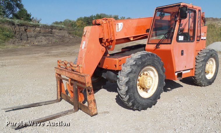 image for item DF0889 SkyTrak 8042  telehandler