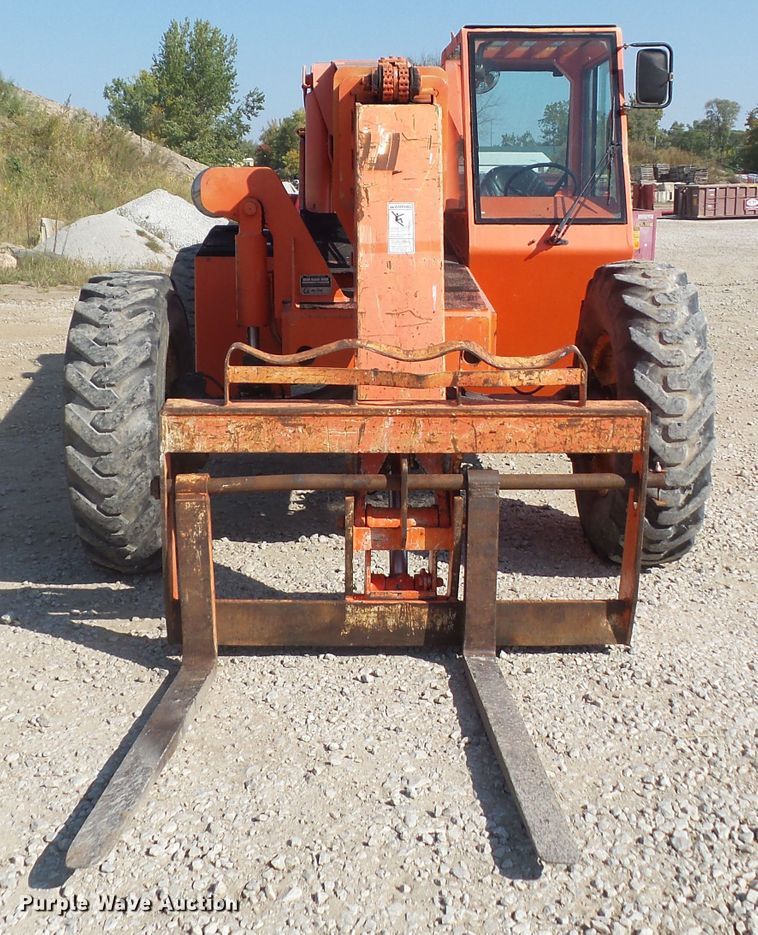 image for item DF0889 SkyTrak 8042  telehandler