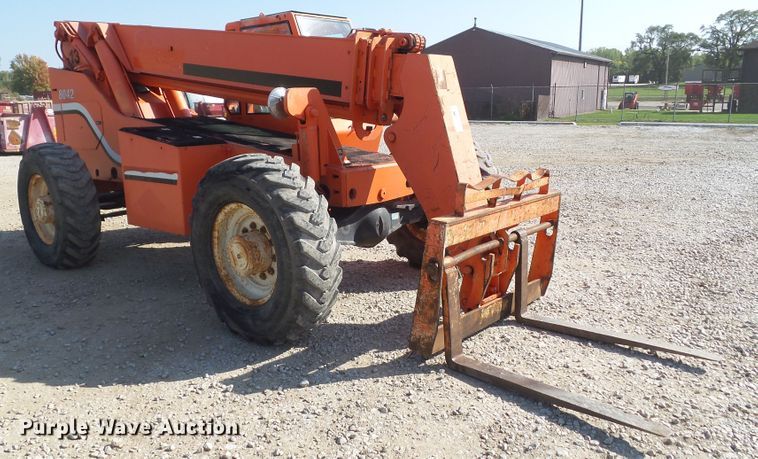 image for item DF0889 SkyTrak 8042  telehandler