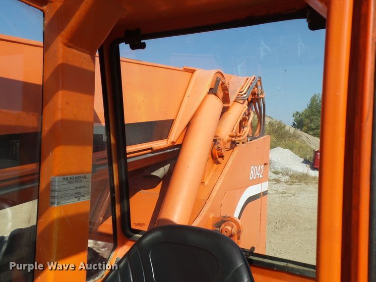 image for item DF0889 SkyTrak 8042  telehandler