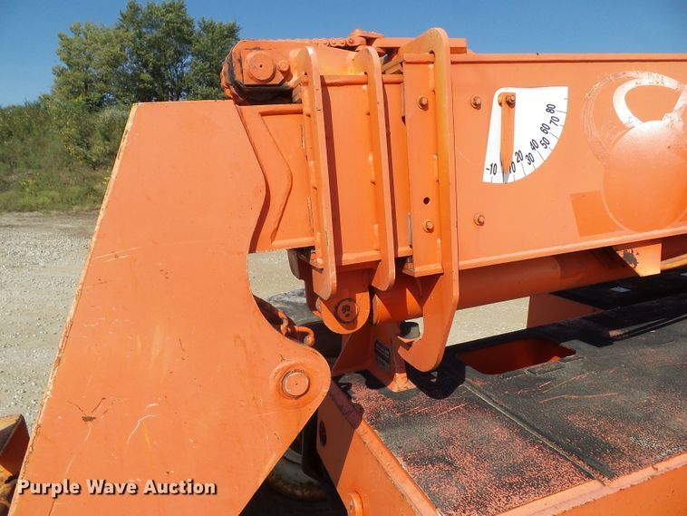 image for item DF0889 SkyTrak 8042  telehandler