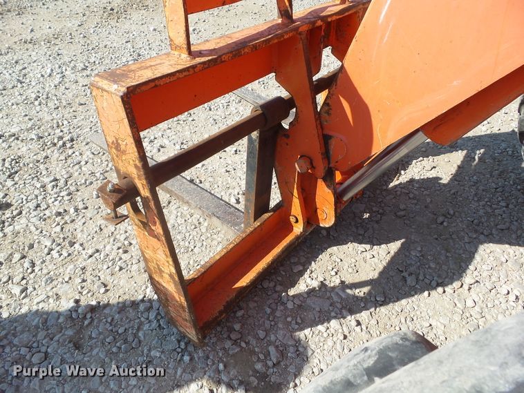 image for item DF0889 SkyTrak 8042  telehandler