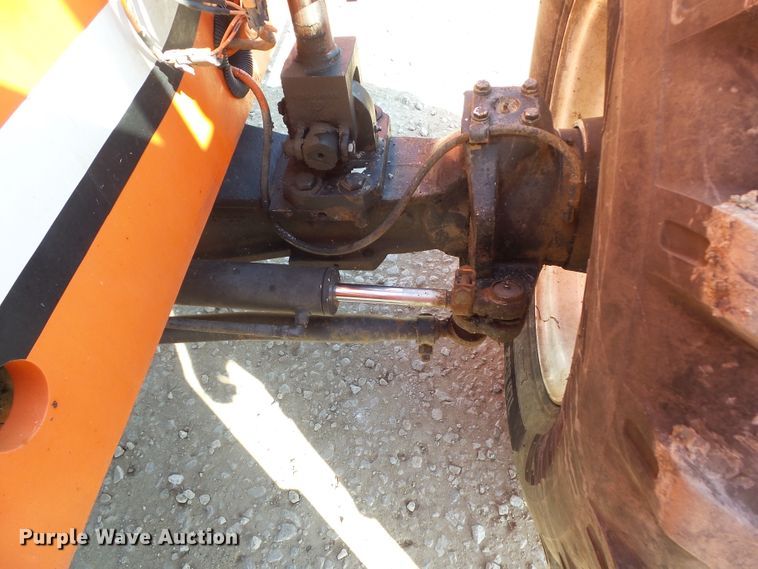 image for item DF0889 SkyTrak 8042  telehandler