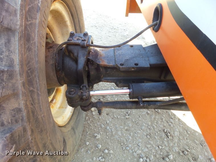 image for item DF0889 SkyTrak 8042  telehandler