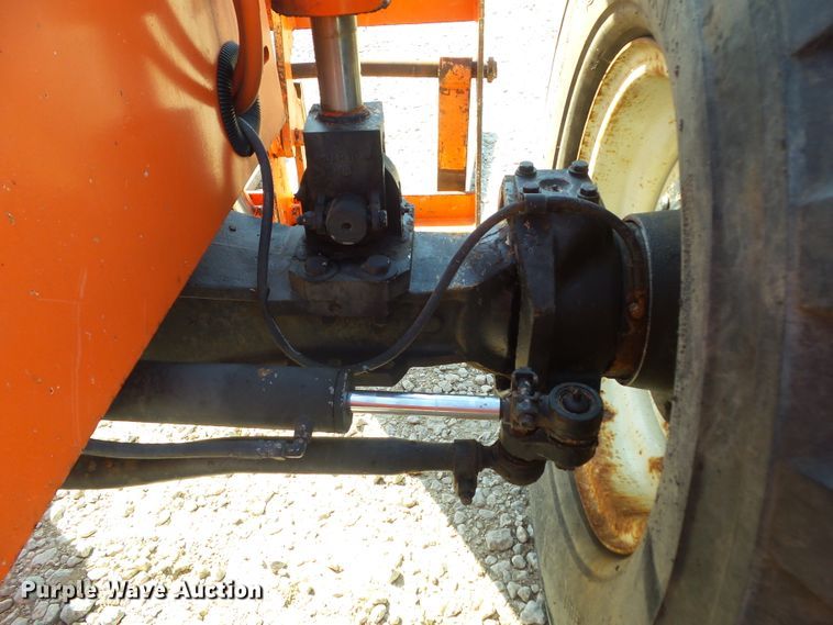 image for item DF0889 SkyTrak 8042  telehandler