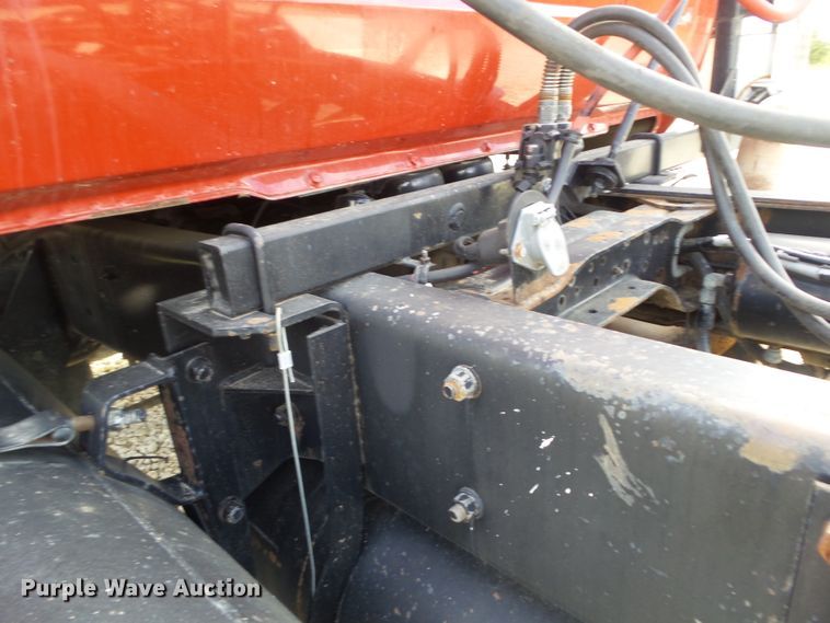 image for item DF0890 1992 Mack RD600  semi truck