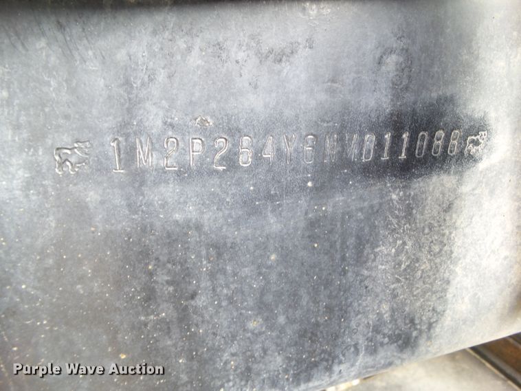 image for item DF0890 1992 Mack RD600  semi truck