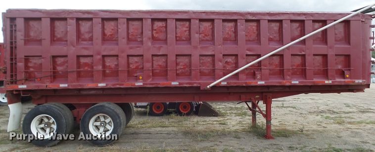 image for item DF0891 1977 Steco ST end dump trailer
