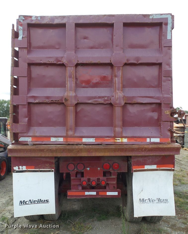 image for item DF0891 1977 Steco ST end dump trailer