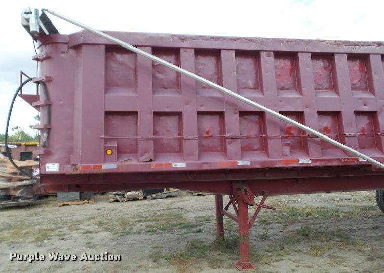 image for item DF0891 1977 Steco ST end dump trailer